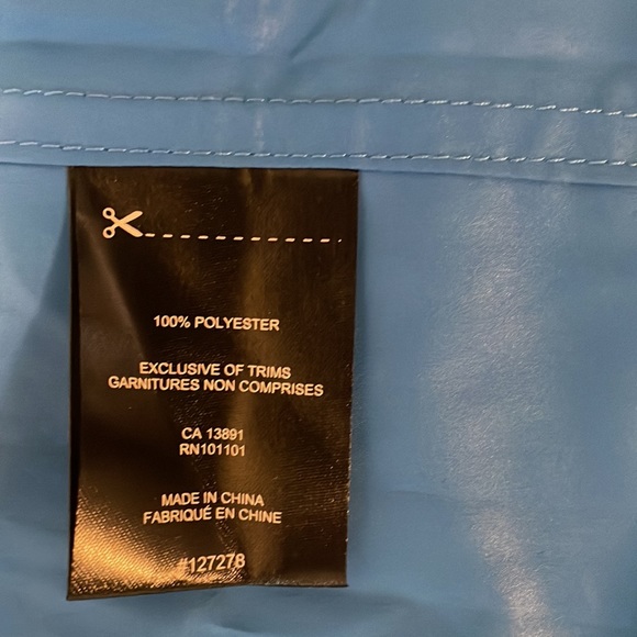 Running Room Fit wear vest. Size Large - Picture 7 of 9